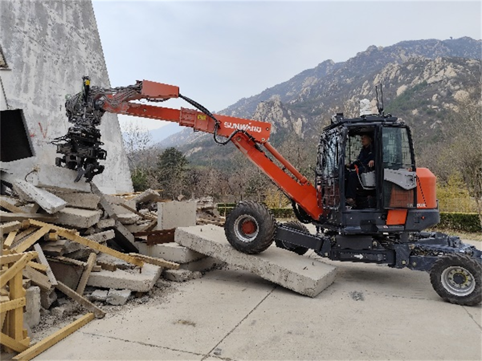 开云官方注册-开云(中国)
特装复杂地形灾害应急救援机器人入选工信部《先进安全应急装备推广目录（工业领域2024版）》