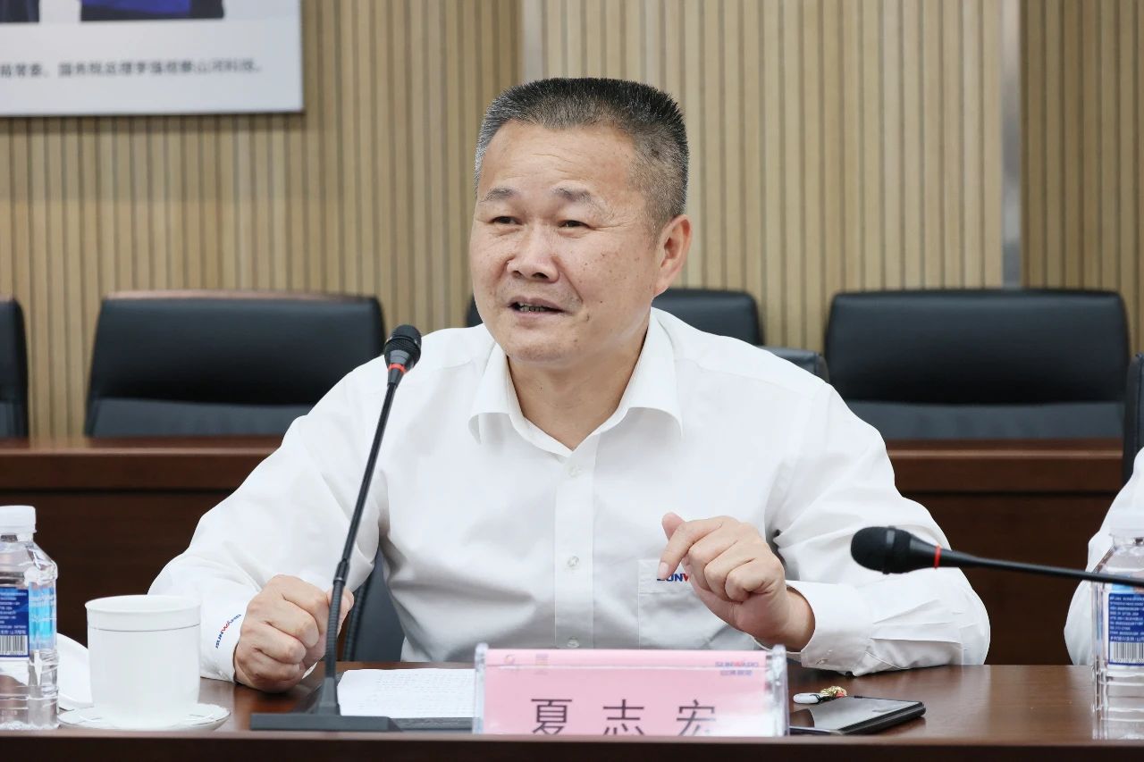 天能控股集团党委书记、董事长张天任率队到访开云官方注册-开云(中国)
智能