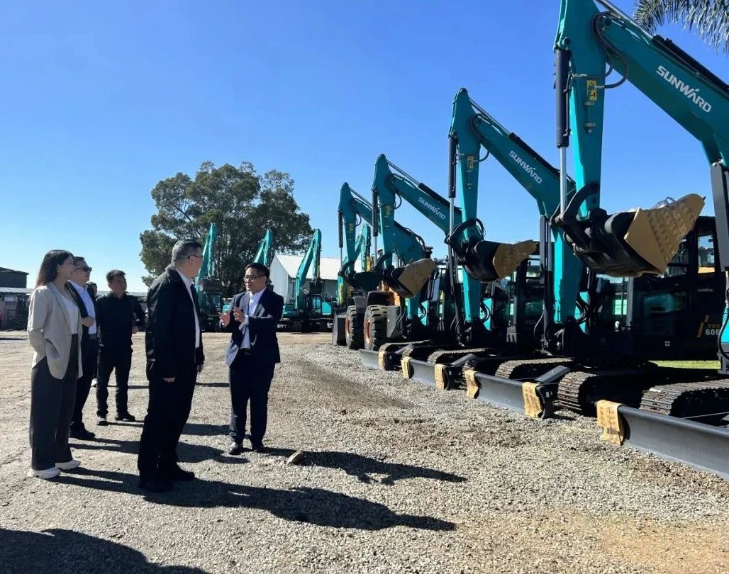 广州工控集团总经理王福铸率队考察开云官方注册-开云(中国)
智能南非子公司