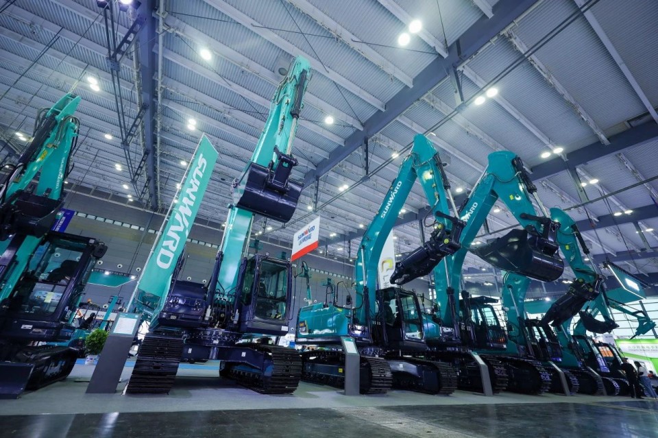 2025 CICEE | 从单一工具迈向多元化解决方案，开云官方注册-开云(中国)
智能呈现非凡挖掘机风采