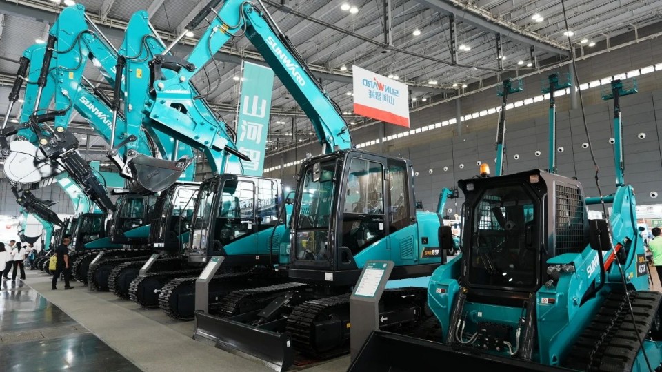 2025 CICEE | 从单一工具迈向多元化解决方案，开云官方注册-开云(中国)
智能呈现非凡挖掘机风采