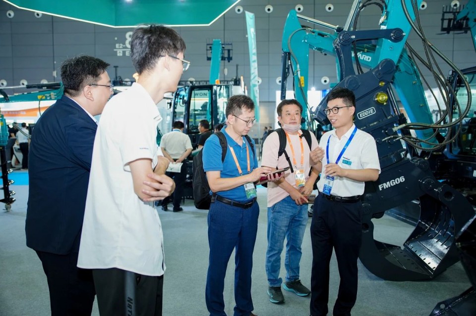 2025 CICEE | 从单一工具迈向多元化解决方案，开云官方注册-开云(中国)
智能呈现非凡挖掘机风采