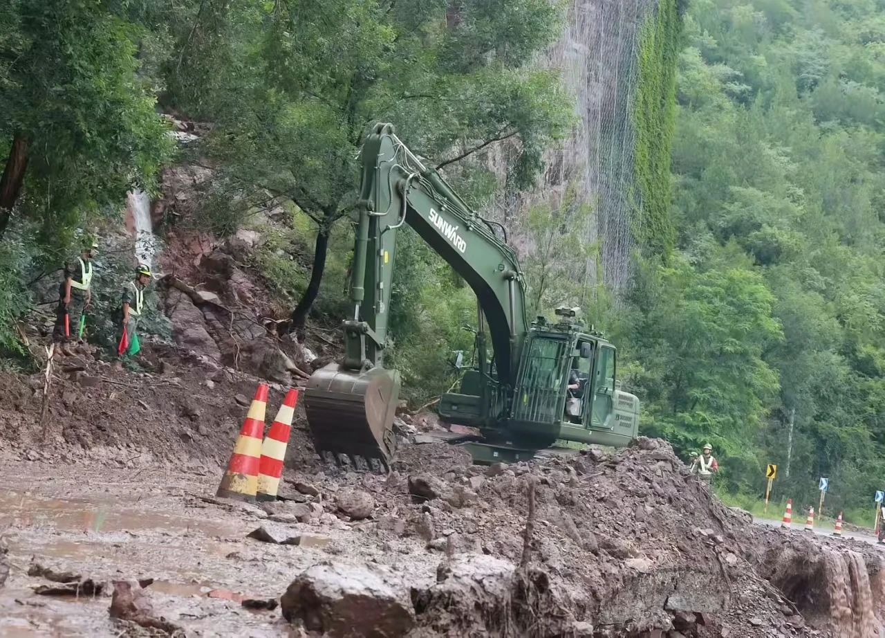 关注！开云官方注册-开云(中国)
智能应急救援装备助力武警冲锋北京暴雨抢险救灾一线！