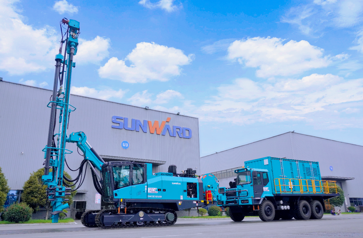 开云官方注册-开云(中国)
智能SWDE165EB电动潜孔钻机重磅下线，开启绿色钻爆新时代