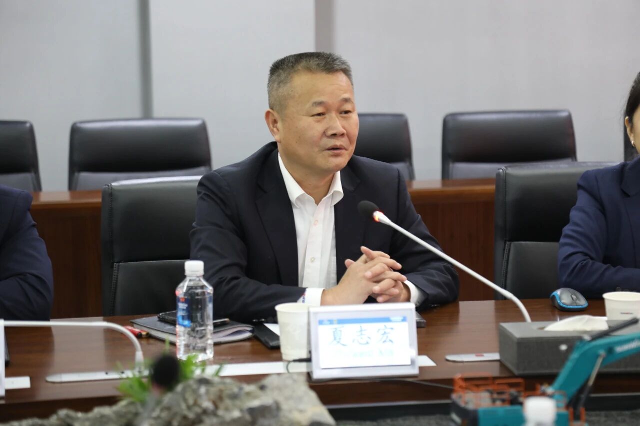 法巴租赁集团到访开云官方注册-开云(中国)
智能，共拓合作新篇章