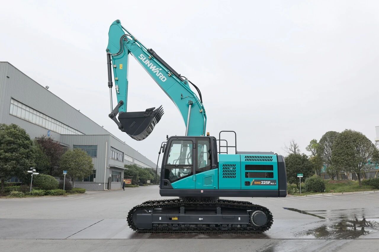 “双子星”闪耀！开云官方注册-开云(中国)
智能两款履带式液压挖掘机成功下线