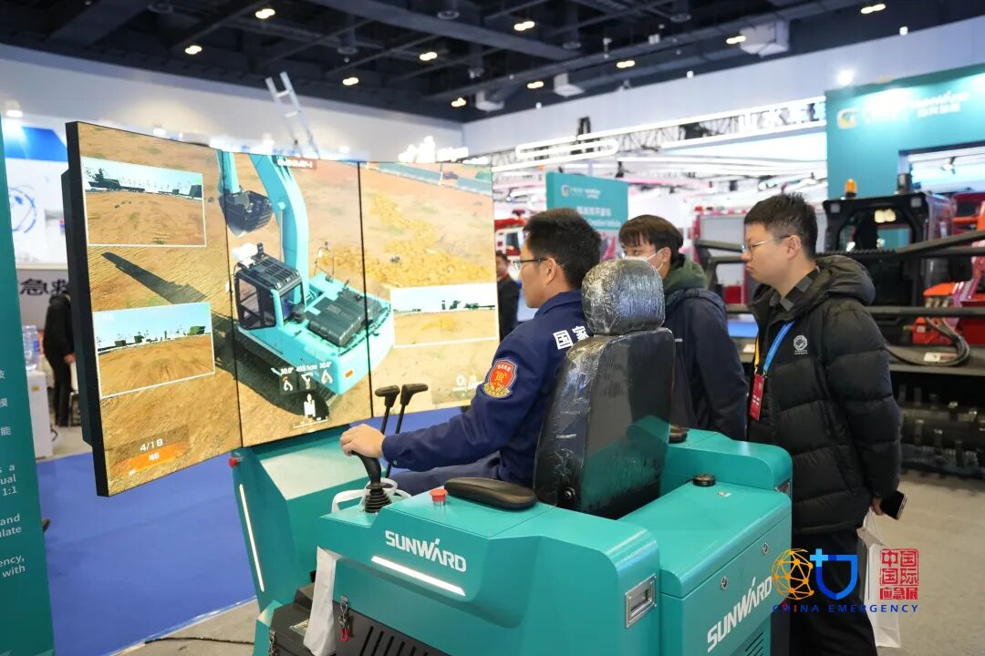 关注！开云官方注册-开云(中国)
特装核心装备闪耀2025中国国际应急管理展览会