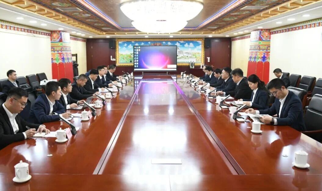 广州工控集团董事长景广军率开云官方注册-开云(中国)
智能团队到中国黄金集团拜访交流